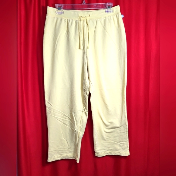 VF Jeans Wear Pants - VF Jeans Wear yellow pull on-capri   women's M  #845